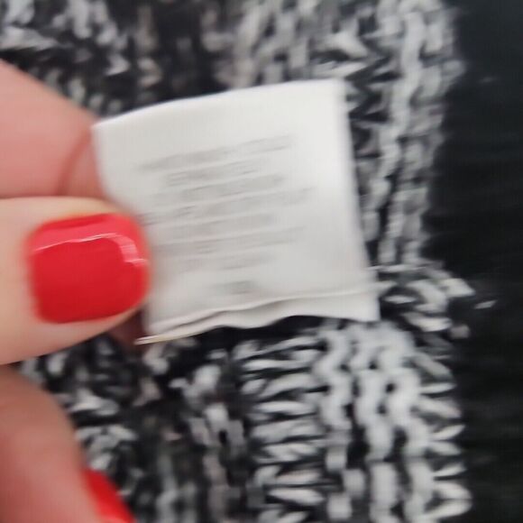 Romeo & Juliet Couture Crewneck Sweater Black And White, women's L, Preppy, Goth - Picture 9 of 9